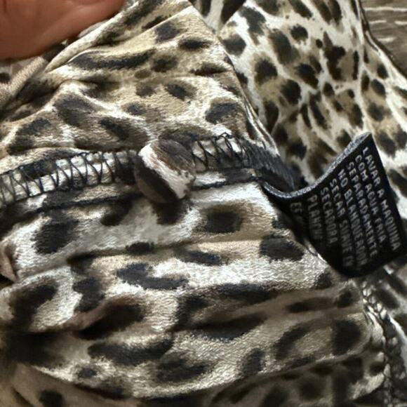 Womens Ruffle Camisole Top Small Animal Print Leopard Front Keyhole Pleated Y2K - Picture 9 of 9